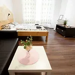 Wow Wow דירה *