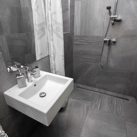 Wow Wow Apartment Prag