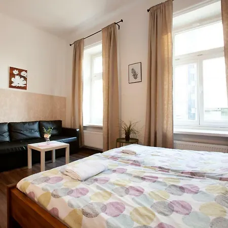 Wow Wow Апартаменты Прага